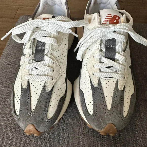 New Balance 327 Perforated Leather and Suede mix Women's 6.5 Men 5 (rare find) - Picture 5 of 9